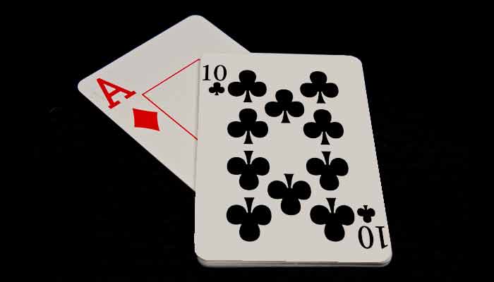 korttipelit 21 blackjack 10 A
